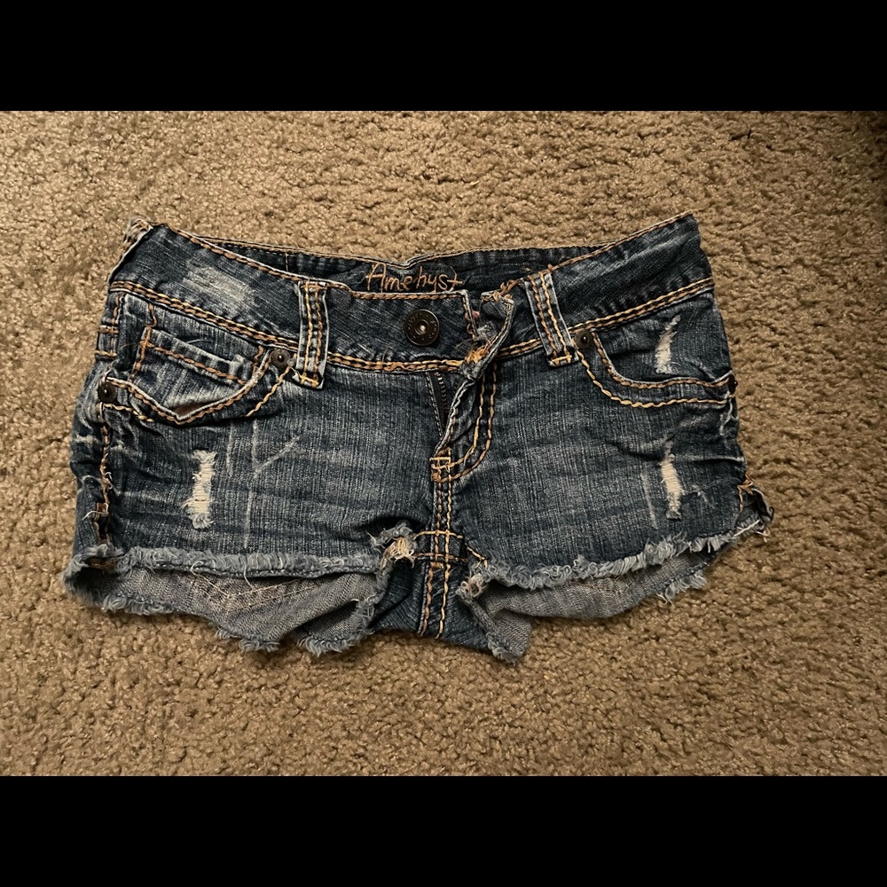 Short shorts